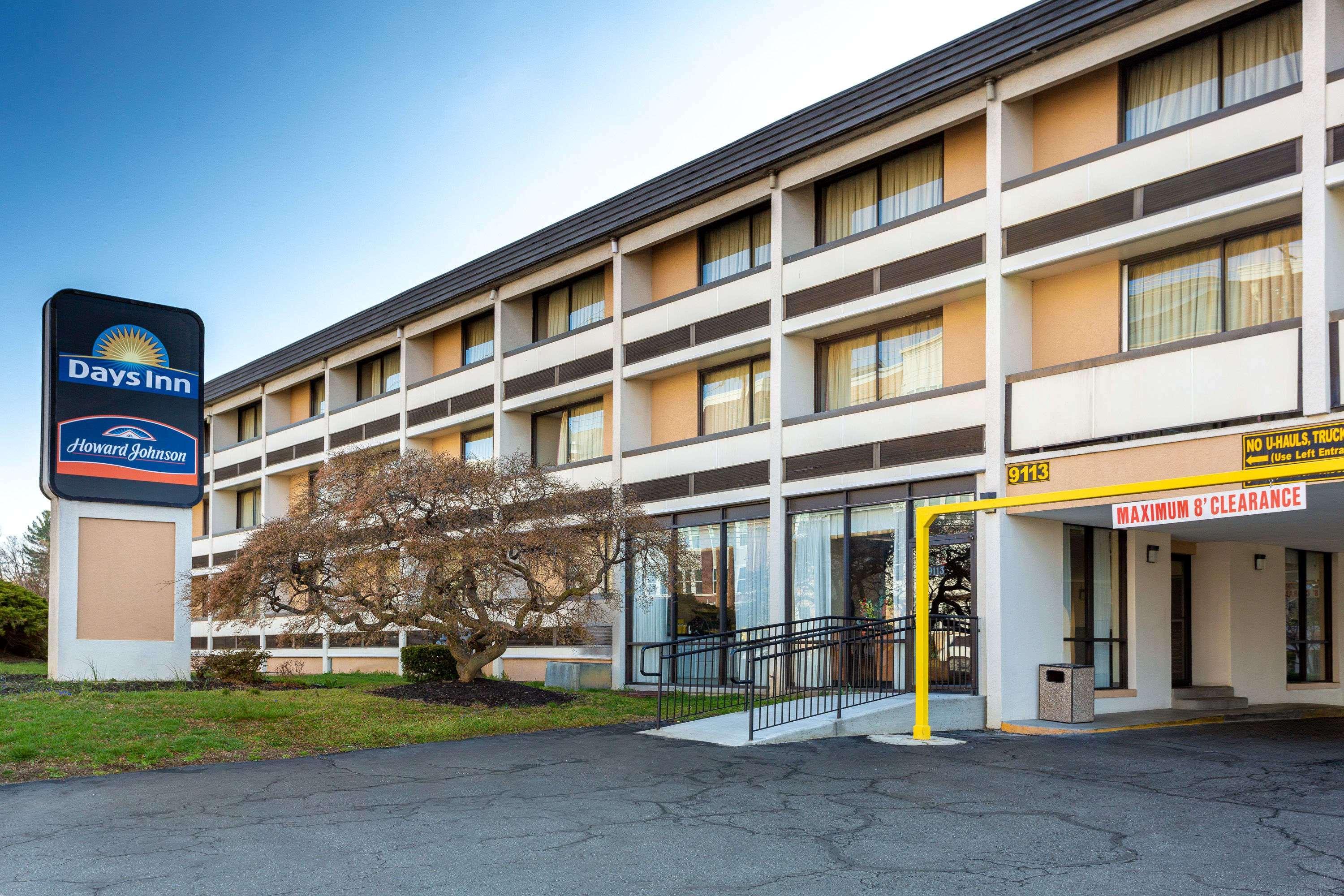Days Inn By Wyndham College Park Exterior photo